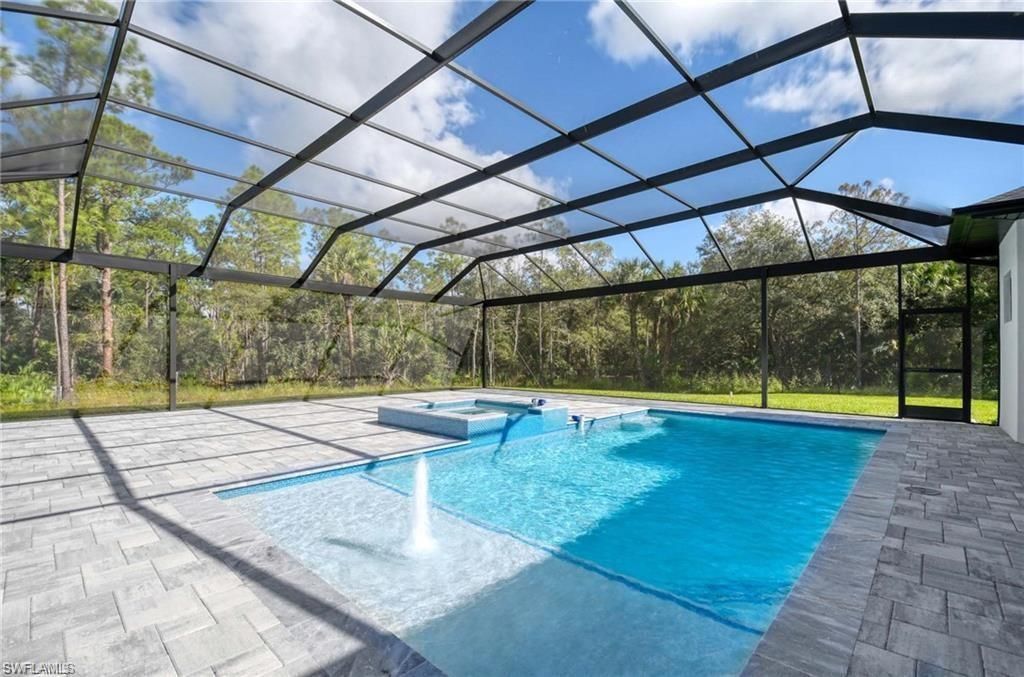 219 33rd Ave Nw, Naples, FL 34120 Photo