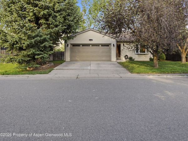 39 Coyote Circle, Carbondale, CO 81623