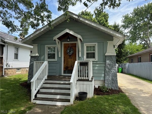 225 29th Street NW, Barberton, OH 44203