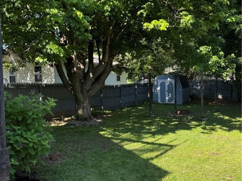 225 29th Street NW, Barberton, OH 44203 Photo 3