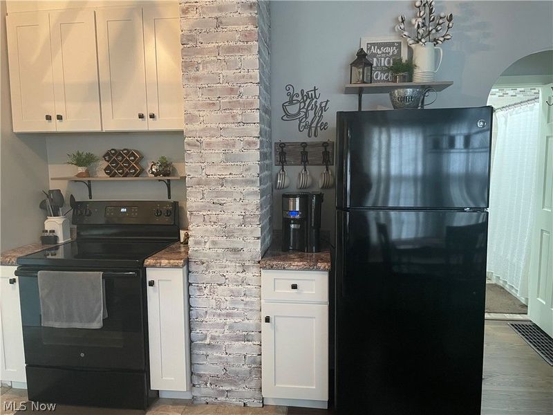 225 29th Street NW, Barberton, OH 44203 Photo 8