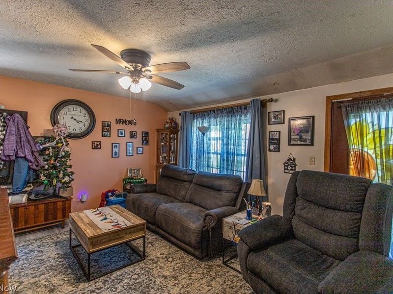 612 High Avenue , Niles, OH 44446 Photo 2