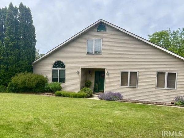 9711 E State Road 205-57 Road, Churubusco, IN 46723