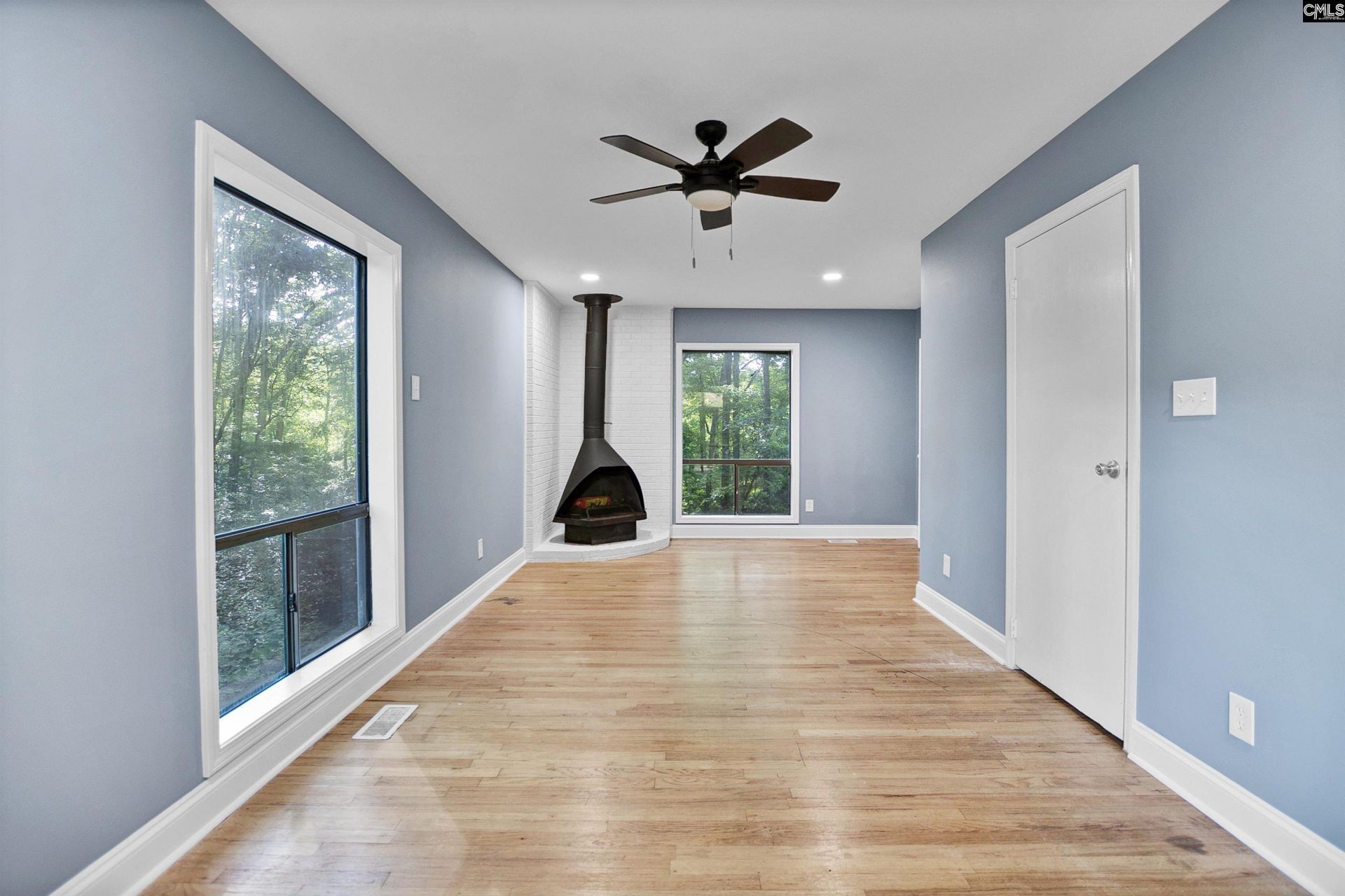 553 Douglas Drive  Photo 11