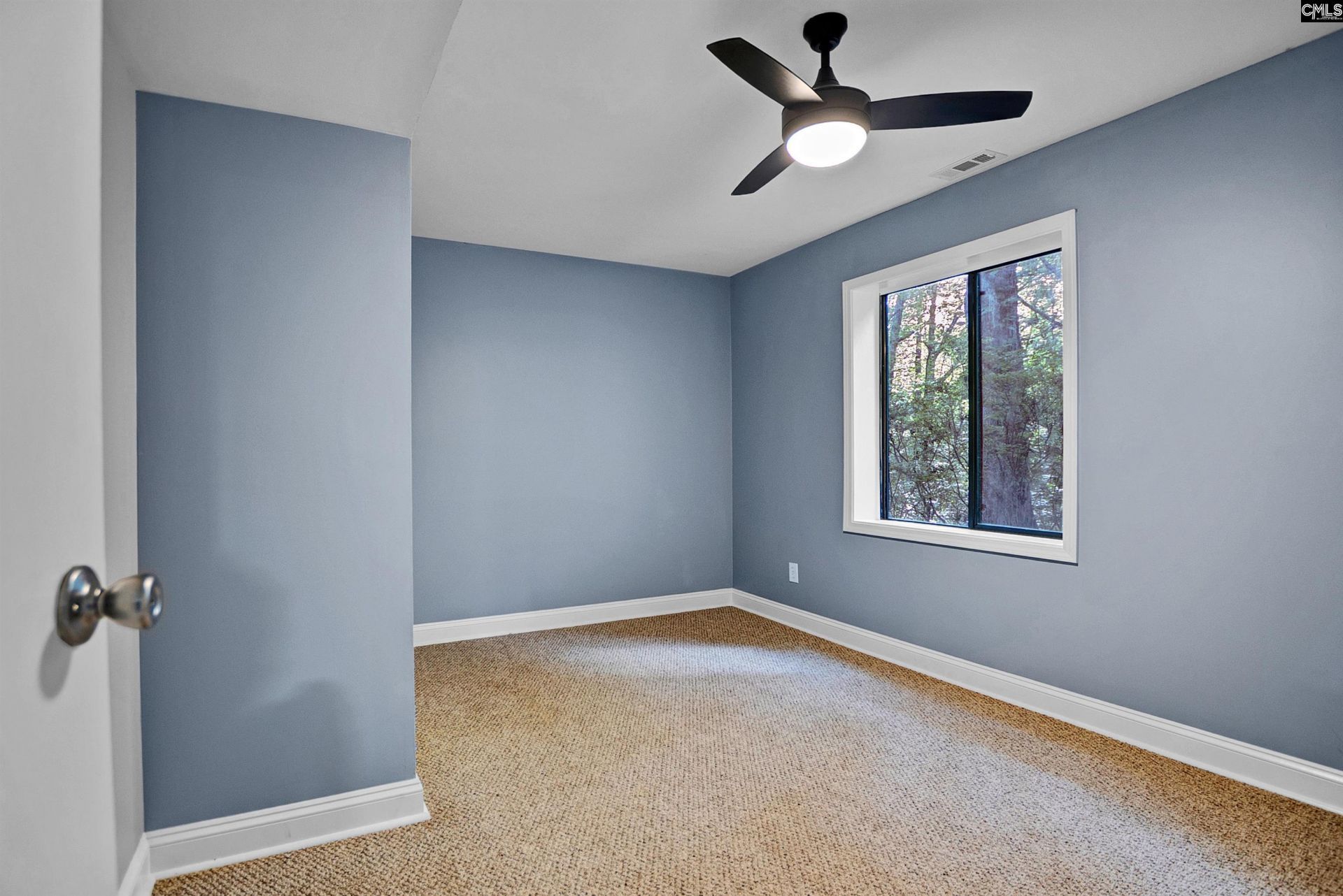 553 Douglas Drive  Photo 18