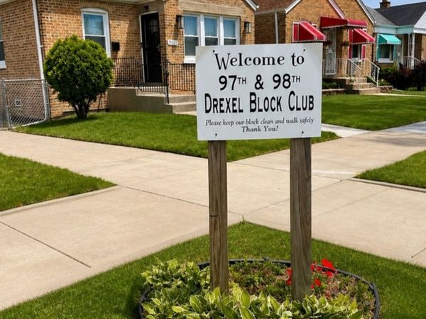 9801 S Drexel Avenue , Chicago, IL 60628