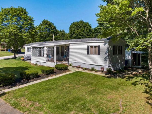 1 Woodgate Circle, Tilton, NH 03276