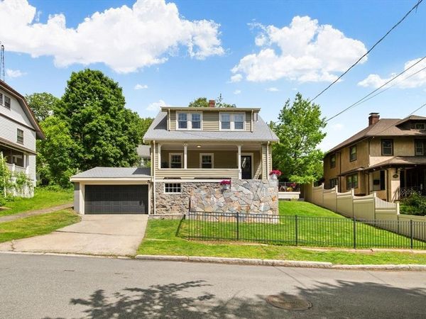 27 Fellsmere Rd, Malden, MA 02148