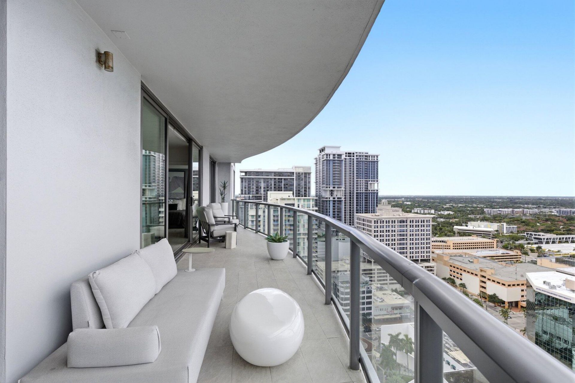 100 E Las Olas Boulevard, Unit 2802, Fort Lauderdale, FL 33301 Photo