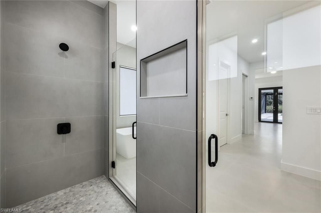 2806 Golden Gate Blvd W, Naples, FL 34120 Photo