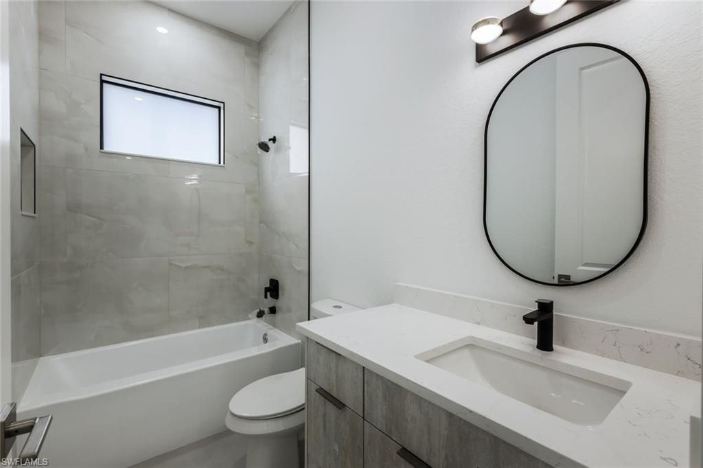 2806 Golden Gate Blvd W, Naples, FL 34120 Photo