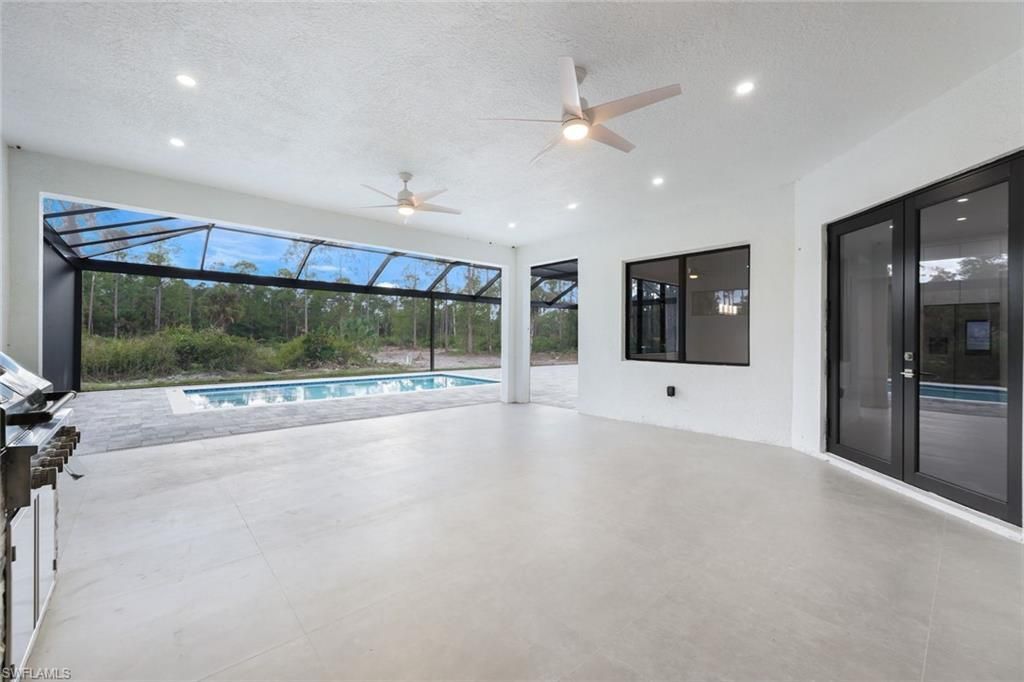 2806 Golden Gate Blvd W, Naples, FL 34120 Photo