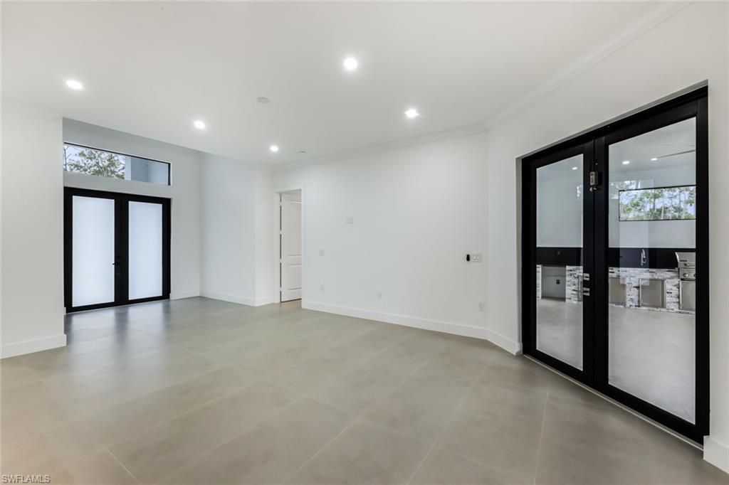 2806 Golden Gate Blvd W, Naples, FL 34120 Photo