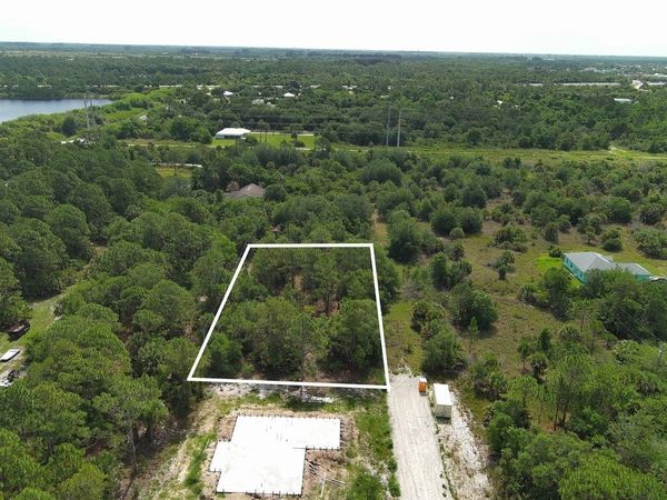 9710 24th Street, Vero Beach, FL 32966