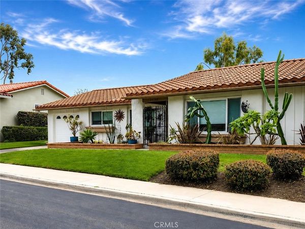 28052 Via Chocano , Mission Viejo, CA 92692