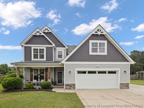 745 Pecan Grove Loop , Hope Mills, NC 28348