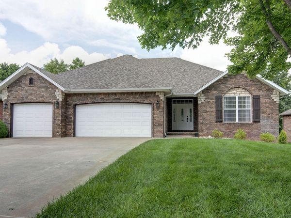 3871 W Olivia Street , Springfield, MO 65810