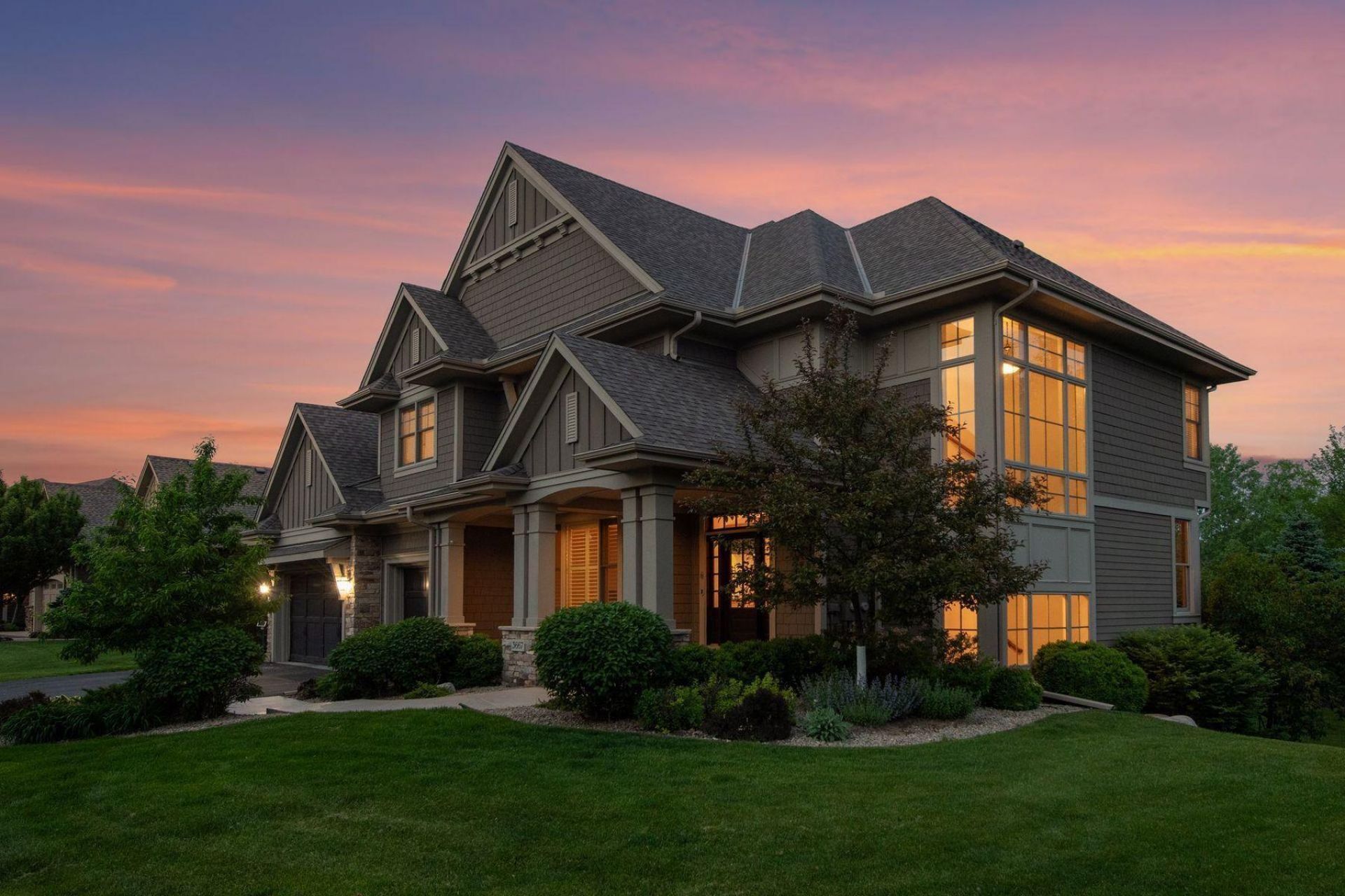 3667 Lerive Way , Chaska, MN 55318
