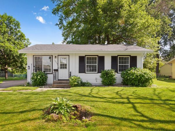 1213 Home Place, Faribault, MN 55021