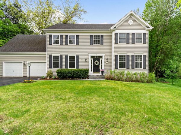 31 Barrett Lane, Williston, VT 05495