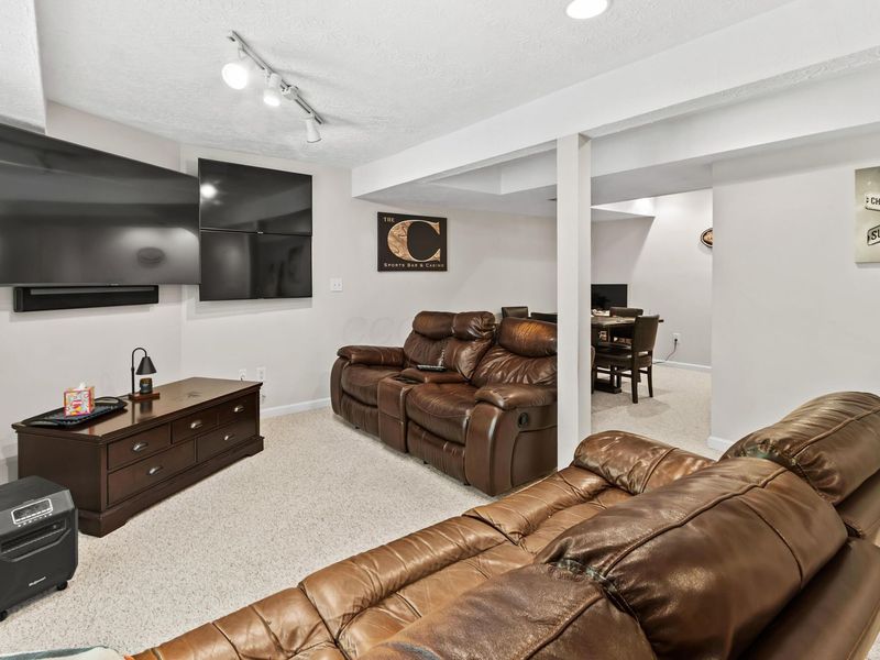 452 Medwin Place, Columbus, OH 43230 Photo 30
