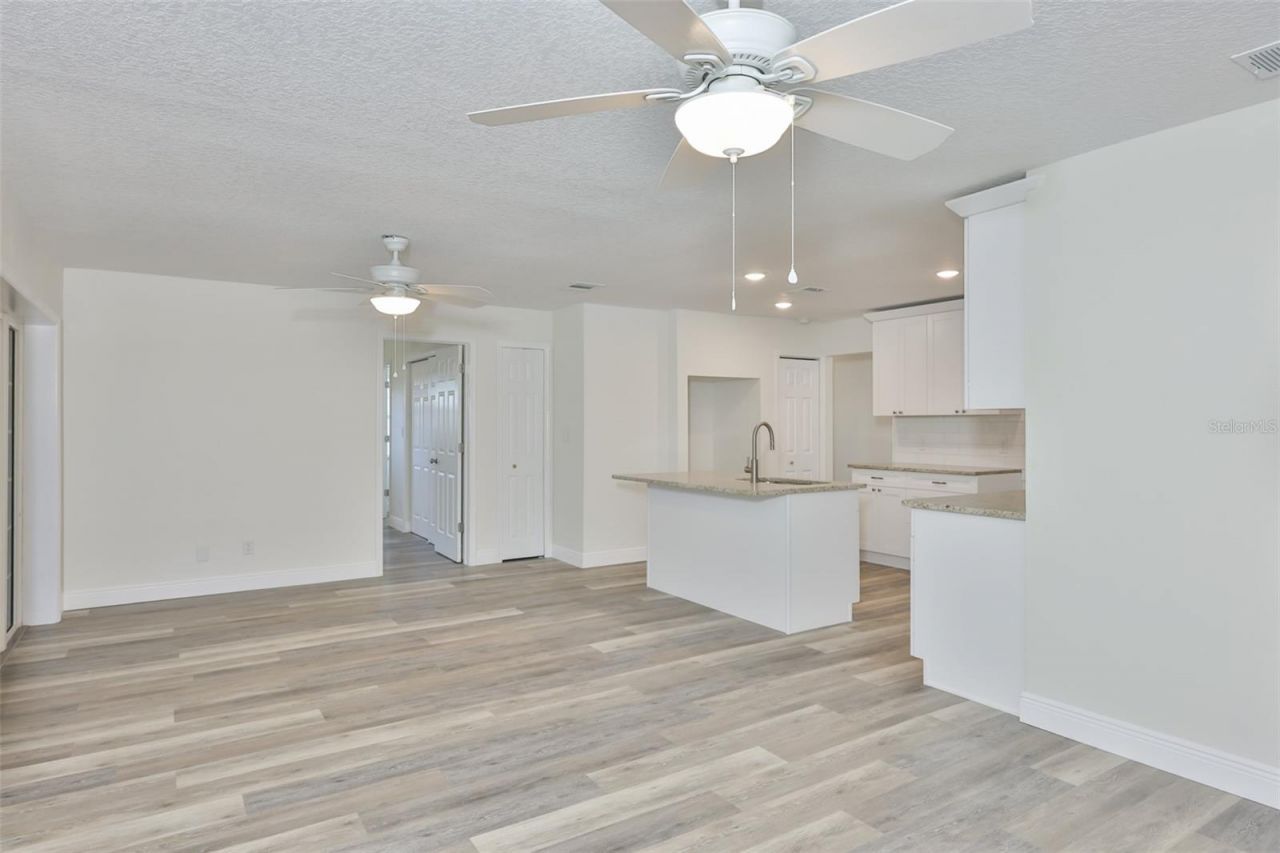 8410 Lava Place , Tampa, FL 33615 Photo