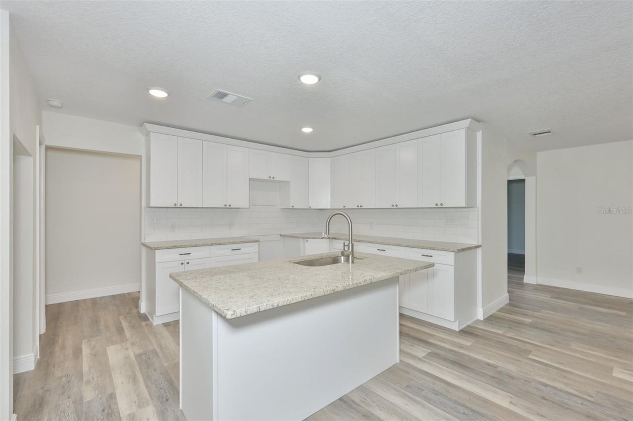 8410 Lava Place , Tampa, FL 33615 Photo