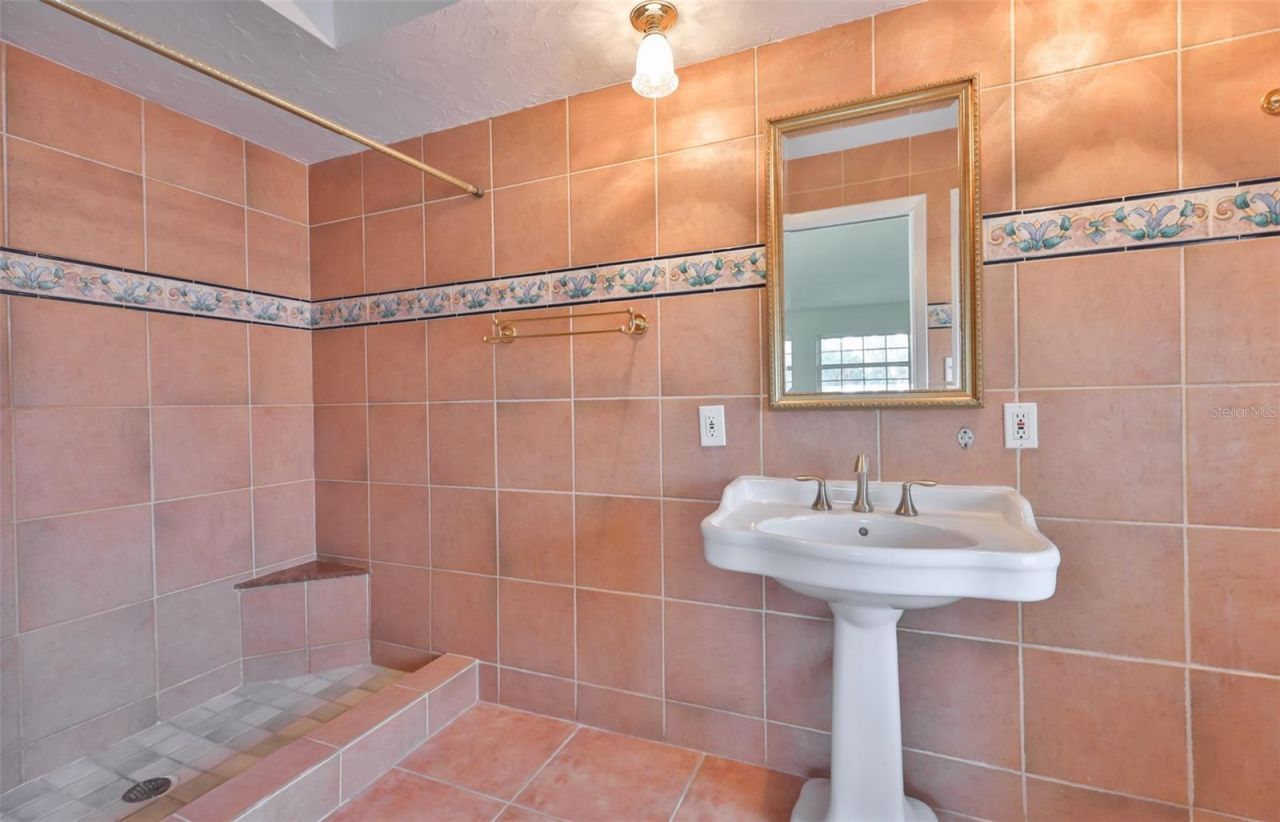 8410 Lava Place , Tampa, FL 33615 Photo