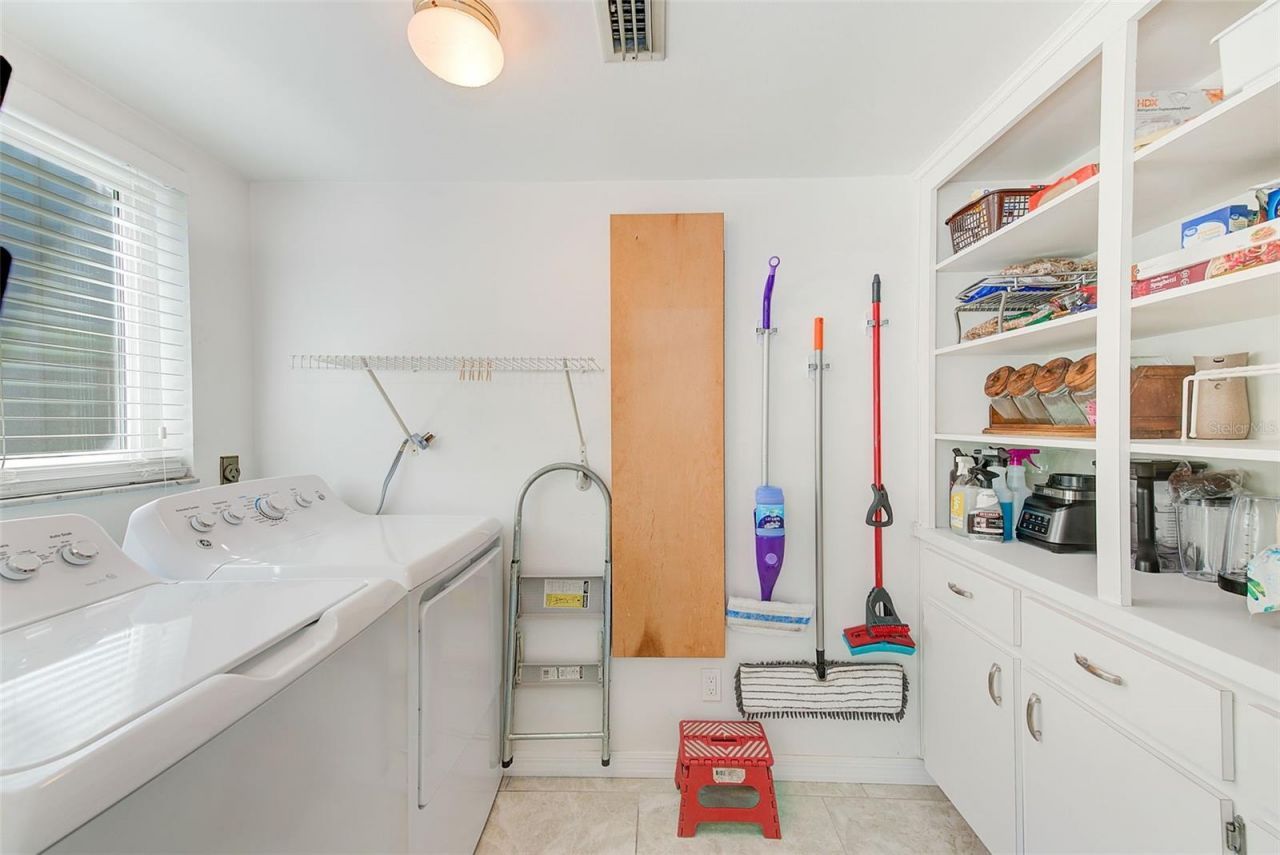 2229 Americus Boulevard W, Unit 25, Clearwater, FL 33763 Photo