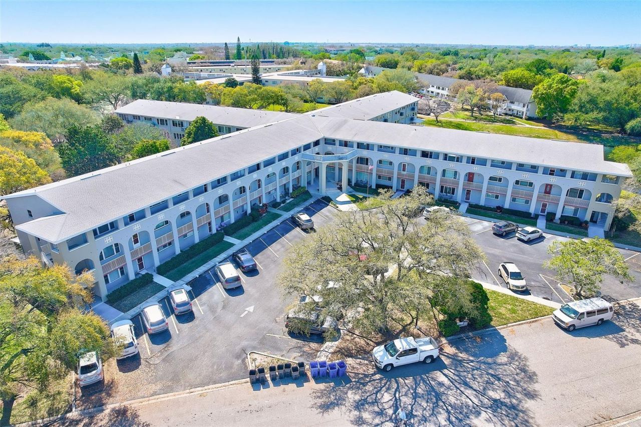 2229 Americus Boulevard W, Unit 25, Clearwater, FL 33763 Photo