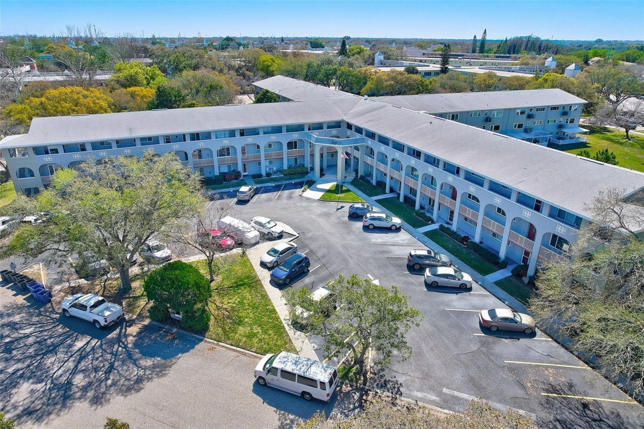 2229 Americus Boulevard W, Unit 25, Clearwater, FL 33763 Photo