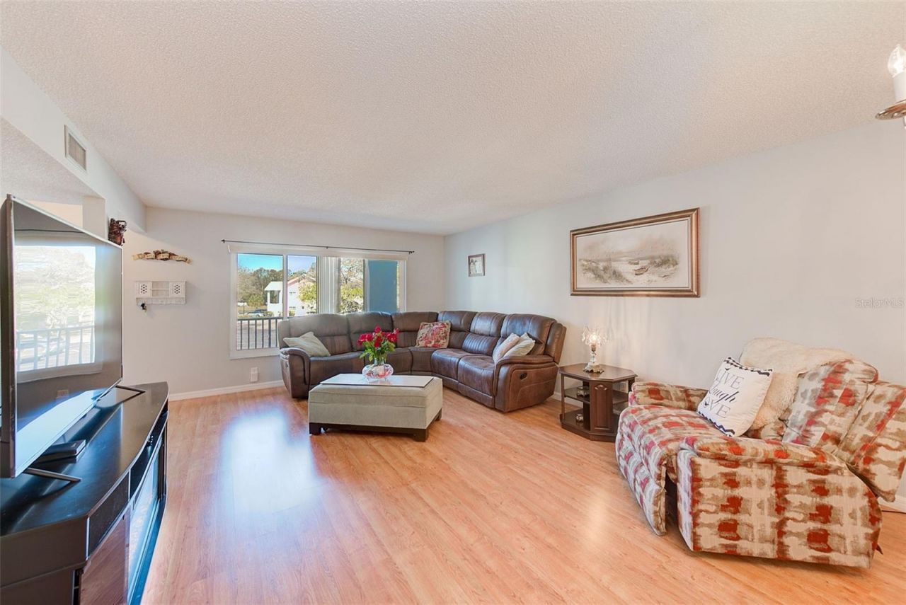 2229 Americus Boulevard W, Unit 25, Clearwater, FL 33763 Photo