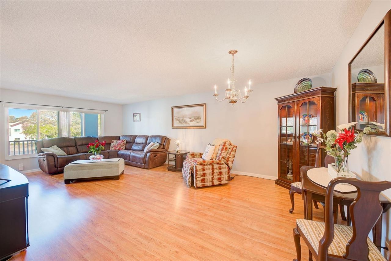 2229 Americus Boulevard W, Unit 25, Clearwater, FL 33763 Photo