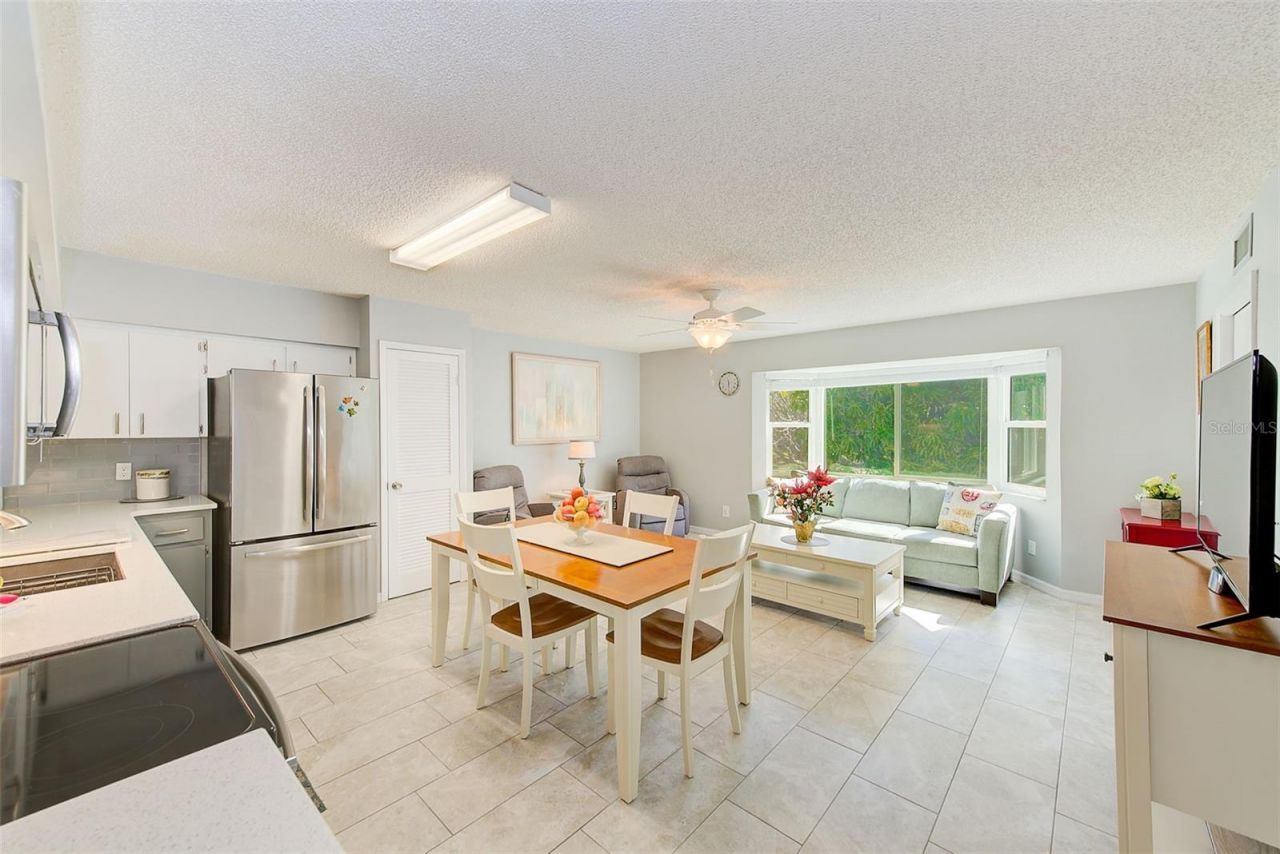 2229 Americus Boulevard W, Unit 25, Clearwater, FL 33763 Photo