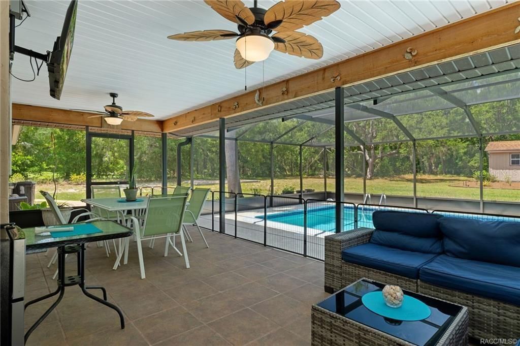 807 W National Street , Hernando, FL 34442 Photo