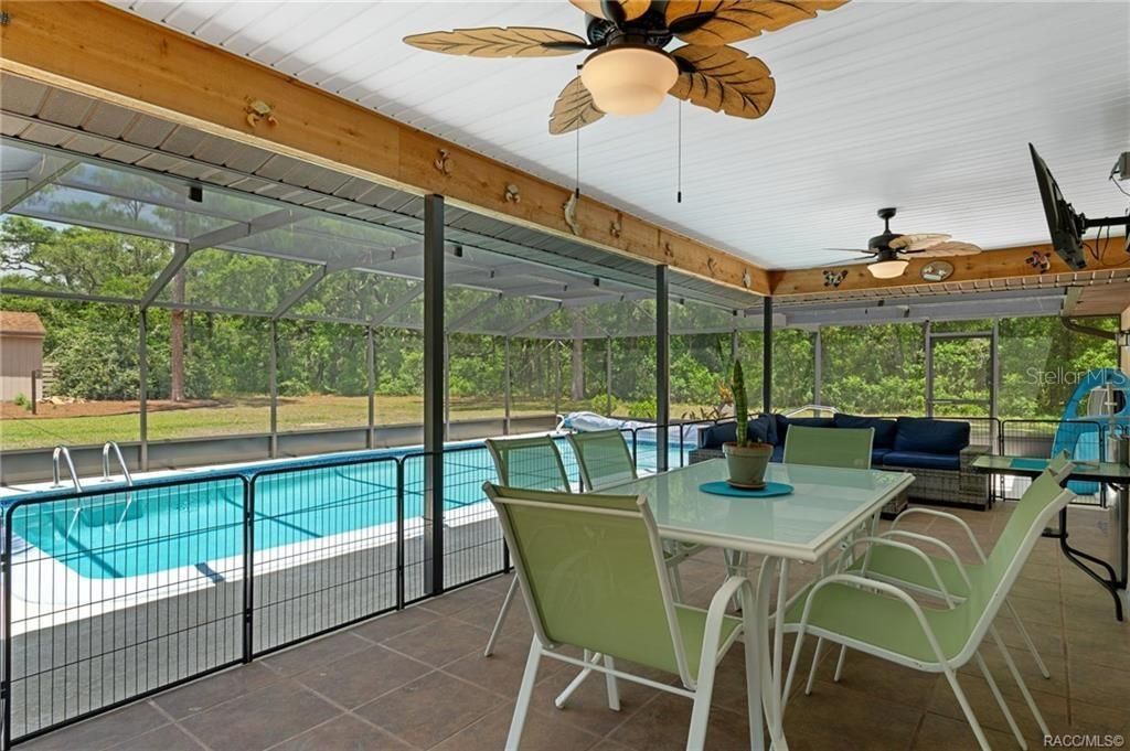 807 W National Street , Hernando, FL 34442 Photo