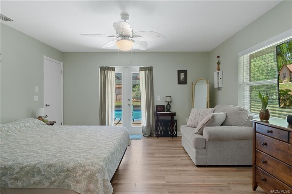 807 W National Street , Hernando, FL 34442 Photo