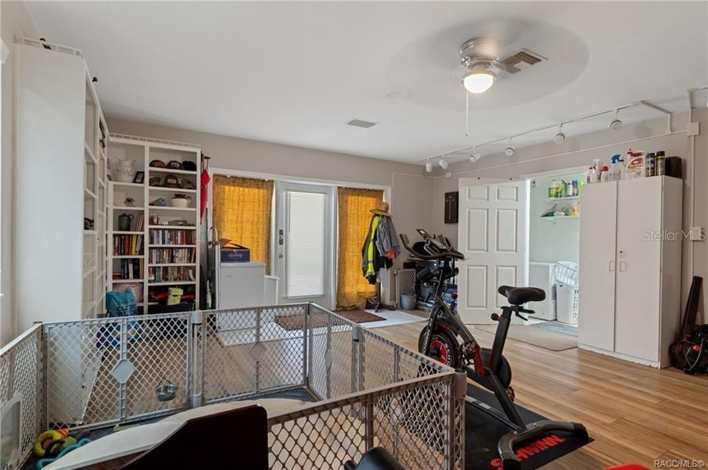 807 W National Street , Hernando, FL 34442 Photo