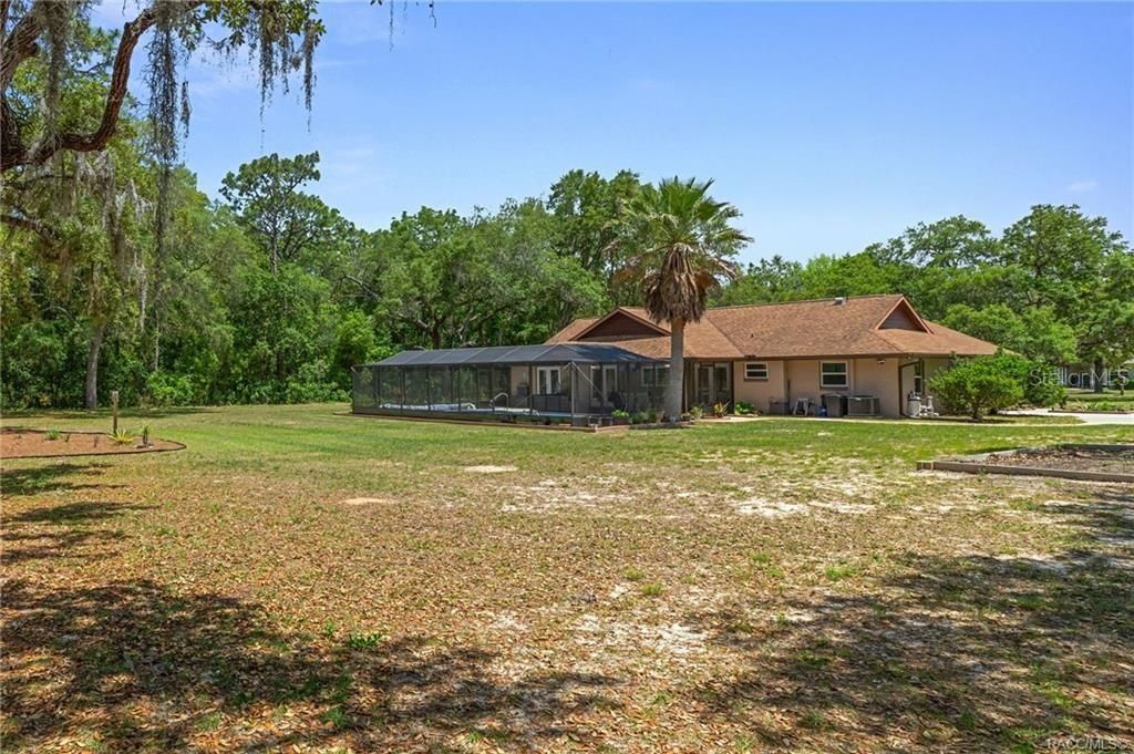 807 W National Street , Hernando, FL 34442 Photo