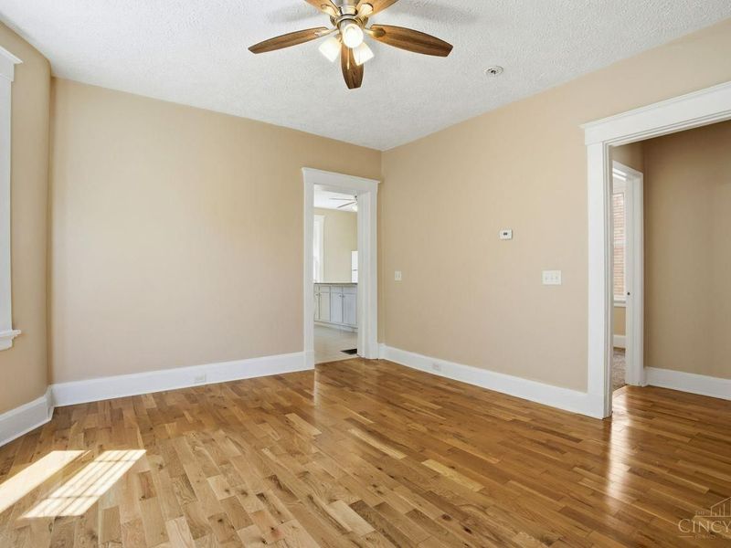 2429 Robertson Avenue, Cincinnati, OH 45212 Photo 13