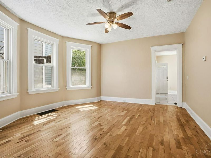 2429 Robertson Avenue, Cincinnati, OH 45212 Photo 14