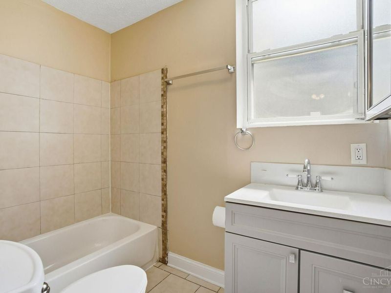 2429 Robertson Avenue, Cincinnati, OH 45212 Photo 42