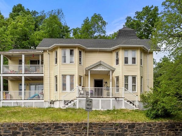 548 Salem St, Malden, MA 02148