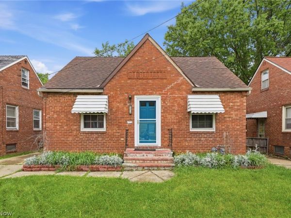 13416 Crossburn Avenue , Cleveland, OH 44135