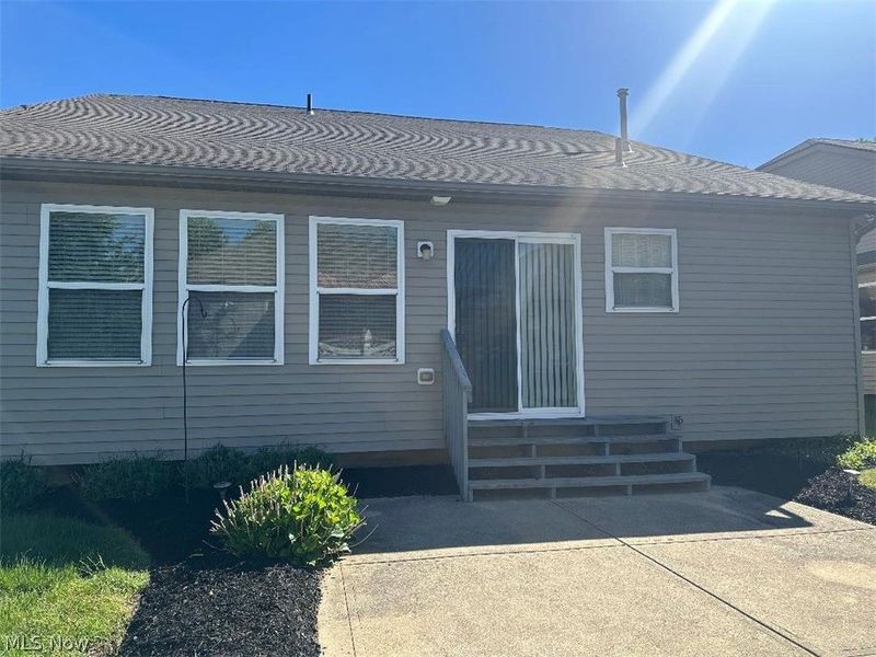 510 Lanmark Cove , Painesville, OH 44077 Photo 2