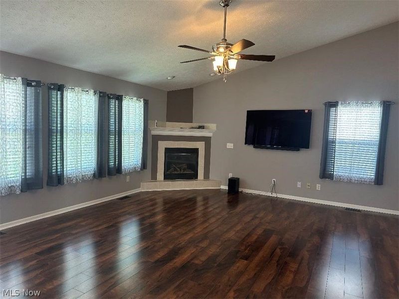 510 Lanmark Cove , Painesville, OH 44077 Photo 6