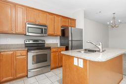 926 Price Ln.  photo 4