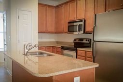 926 Price Ln. photo 4