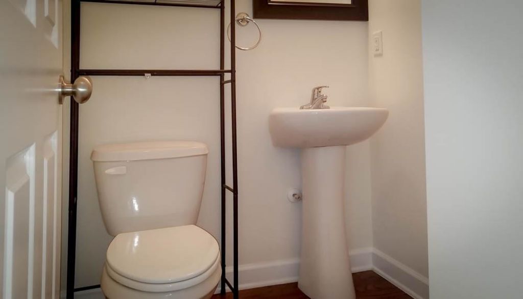 926 Price Ln. Photo 8