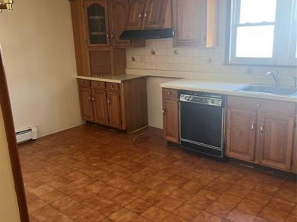 195 Walnut Street, NEWARK, NJ 07105